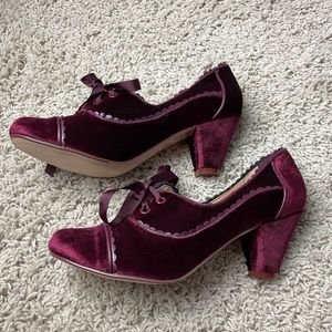 Chelsea Crew Velvet Burgundy Madison Oxford Size 37 6/6.5 Shoes